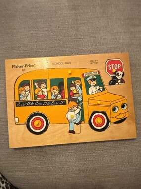 Vintage Fisher-Price 515 School Bus Wooden Peg Puzzle 13Pc